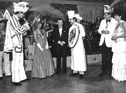 Presenting a sugar centrepiece to the Carnival Princess